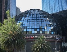 Al interior del mercado mexicano, destacaron las pérdidas semanales de las emisoras Gentera, Megacable, Chedraui, Televisa y Bimbo. AFP/ARCHIVO