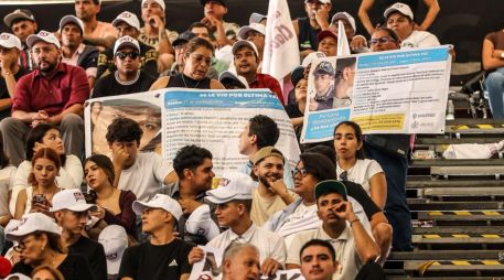 Los manifestantes denunciaron que no han sido escuchados y señalaron que a Sheinbaum “no le interesan los desaparecidos”. EL INFORMADOR/A. Navarro