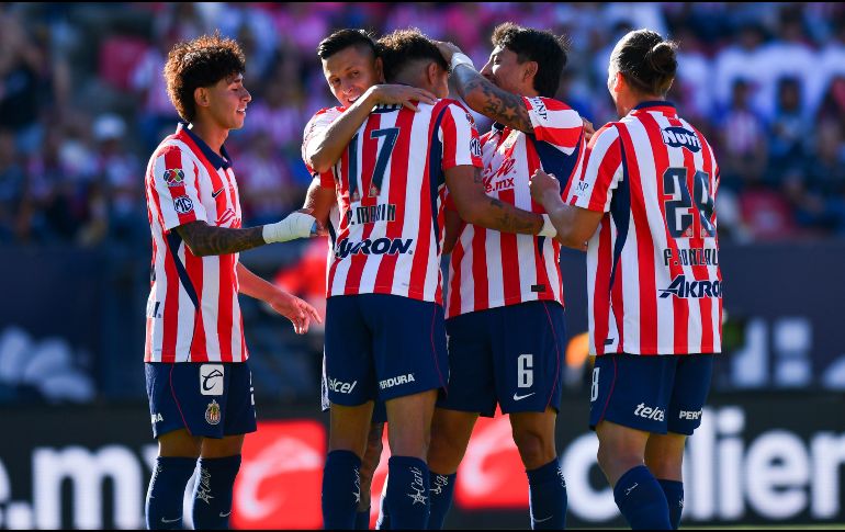 Chivas resolvió el partido desde los primeros minutos y se impuso 3-0 al Atlético de San Luis como visitante. IMAGO7.