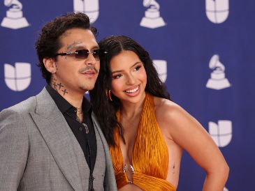 Christian Nodal fue criticado tras protagonizar un incómodo momento junto a Ángela Aguilar en los Premios Juventud. AFP/ARCHIVO