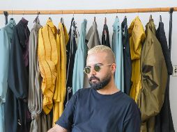 La colección de aniversario de Jacobo Sin A presenta una paleta cromática donde dominan el negro, el marfil, el violeta, el verde oliva y el amarillo. EL INFORMADOR/A. Navarro