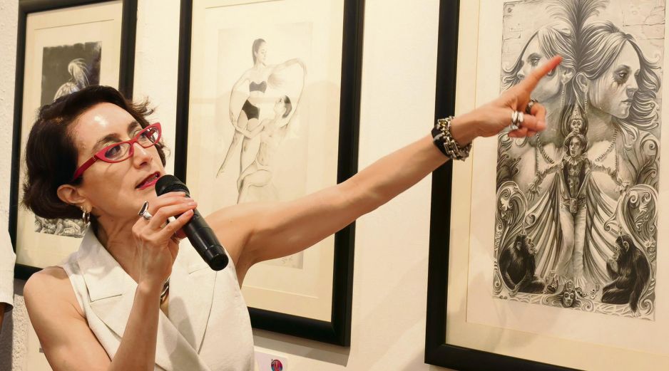 AVELINA LéSPER. Avelina Lésper. Curadora de la muestra “El arte de la canción”. CORTESÍA