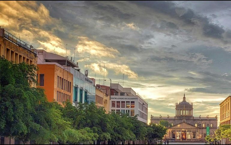 Guadalajara prevé cuatro días lluviosos, con probabilidades entre el 80 y el 90 % desde este 13 de septiembre. UNSPLASH / S. Rodríguez