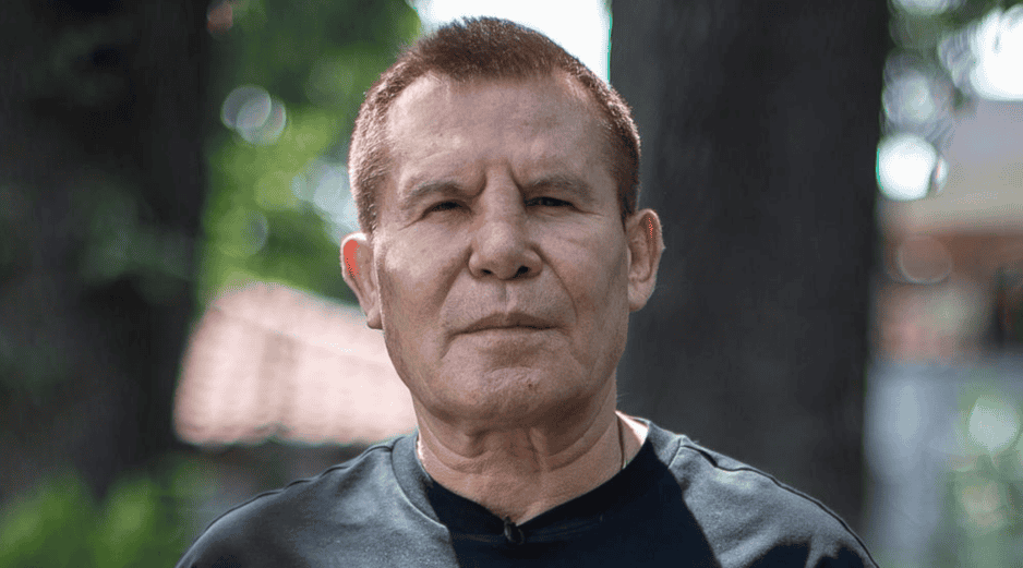 Julio César Chávez padre niega el vínculo de su primogénito con carteles como el de Sinaloa y defiende su inocencia. EFE / I. ESQUIVEL