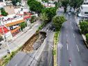 Las intensas lluvias provocaron la apertura de un megasocavón en la colonia Jardines del Country. El Siapa y Protección Civil atienden la emergencia que mantendrá cerrada la vialidad. EL INFORMADOR/ A. Navarroubi