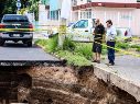 La presidenta de colonos de Jardines del Country, segunda sección, comentó que vecinos han externado su preocupación por la aparición constante de socavones. EL INFORMADOR / A. Navarro