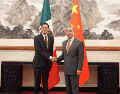 El canciller mexicano expresó la voluntad de reforzar los intercambios de alto nivel, ampliar la cooperación bilateral y avanzar en los mecanismos de diálogo entre ambos países. X / @SRE_mx