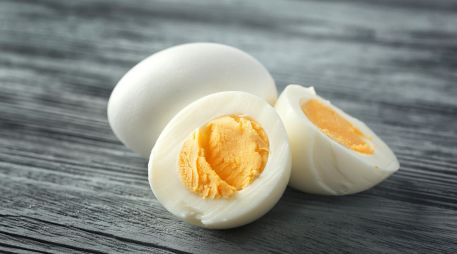 El huevo contiene nutrientes que son necesarios para el correcto funcionamiento del organismo. ESPECIAL / CANVA