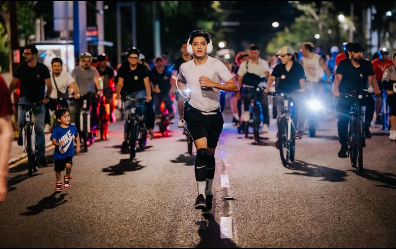 Durante la edición patria del programa Bien de Noche, el Centro Histórico de Guadalajara recibió a 160 mil personas. ESPECIAL/Gobierno de Guadalajara