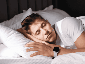Padecimientos no diagnosticados como la apnea obstructiva del sueño fraccionan el reposo nocturno e impiden alcanzar las etapas verdaderamente reparadoras. CANVA