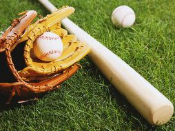 Este martes comienza la Serie del Rey, la contienda para conocer al nuevo monarca de la Liga Mexicana de Beisbol. ESPECIAL / CANVA