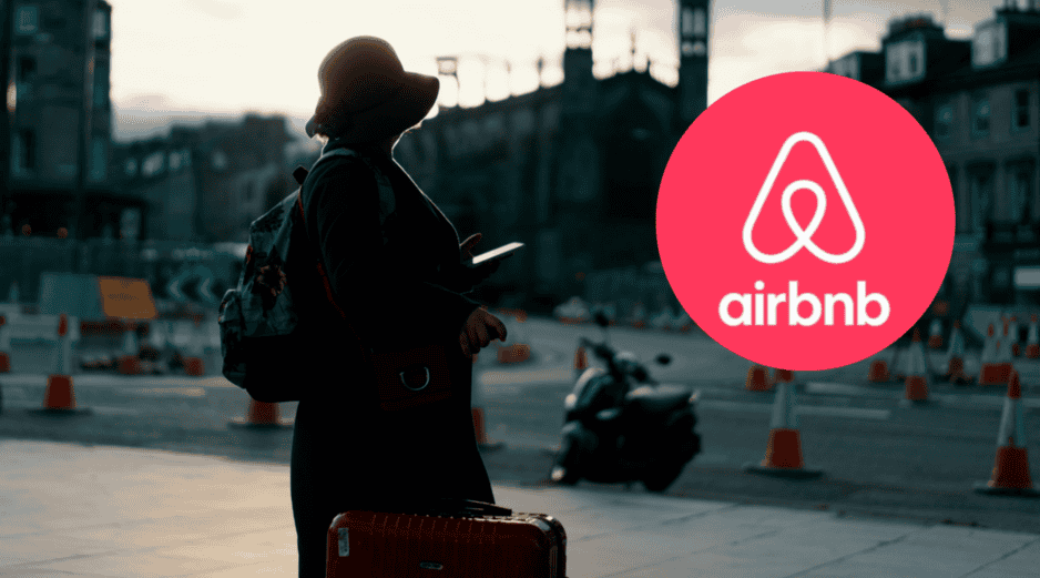 Las restricciones podrían incentivar a que los anfitriones operen fuera de la ley, lo que ampliaría el margen de acción para fraudes y hospedajes piratas. UNSPLASH / CANVA