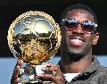 Kylian Mbappé y Lamine Yamal son favoritos en la categoría masculina, mientra que en la femenina destacan Aitana Bonmatí y Alexia Putellas. AFP / ARCHIVO