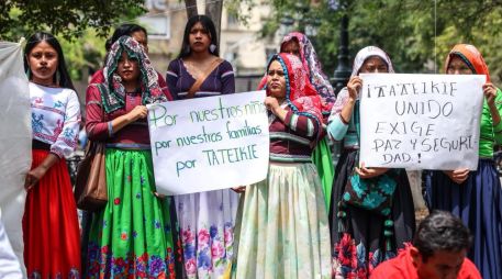 La tarde de este lunes, habitantes de Tateikie exigieron una estrategia de seguridad permanente a las autoridades. EL INFORMADOR/A. Navarro
