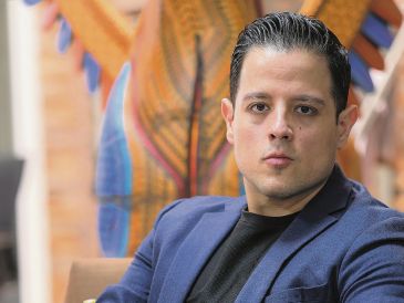 César Delgado. El aclamado tenor tapatío, de reconocida trayectoria internacional, posa en las instalaciones de esta casa editorial. EL INFORMADOR/A. Navarro