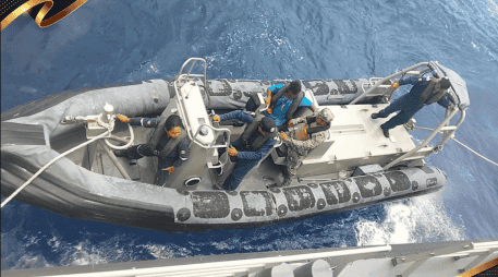 La Marina rescató a un pescador tras ocho días perdido frente a Oaxaca, marcando el segundo naufragio extremo en menos de un mes. X / @SEMAR_mx
