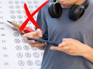 El uso de dispositivos digitales para entretenimiento puede dificultar la atención de los estudiantes, especialmente ante textos complejos, según los resultados presentados por la OCDE. ESPECIAL / CANVA