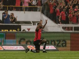 Antes de llegar a disputar un lugar entre los mejores del mundo, Julián Quiñones escribió una de las páginas más memorables del Atlas, equipo con el que fue dos veces campeón en la Liga MX. EL INFORMADOR / ARCHIVO