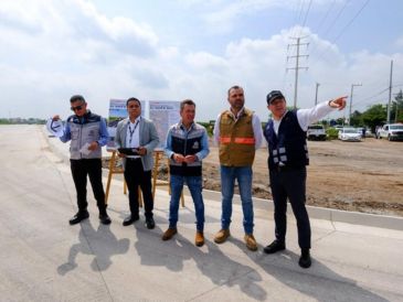 El proyecto, que comenzó en su primera etapa en agosto de 2025, contempla también un distribuidor interno y vialidades adicionales, dentro de la terminal aérea, para conectar la futura Terminal 2.  ESPECIAL/GOBIERNODEMEXICO