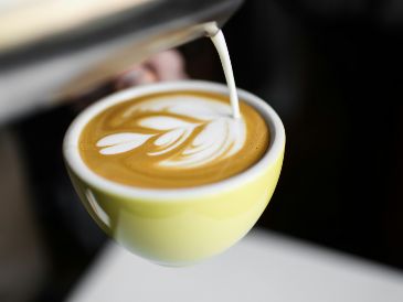A pesar de las múltiples ventajas del café, la moderación es la clave absoluta para evitar efectos adversos como ansiedad, insomnio o taquicardia.  Unsplash