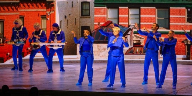 David Byrne lleva su música y movimiento al Auditorio Telmex