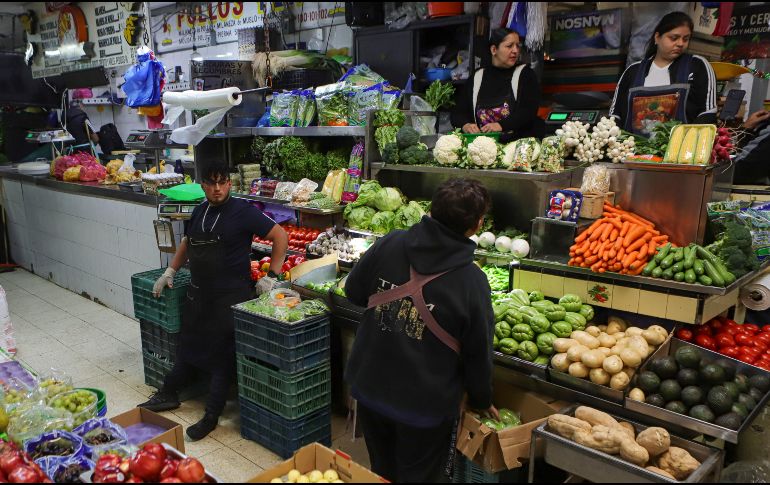 La canasta de consumo mínimo, que da seguimiento a 170 bienes y servicios, avanzó un 0.26 % mensual y aumentó un 2.97 % anual en agosto. EL INFORMADOR / ARCHIVO