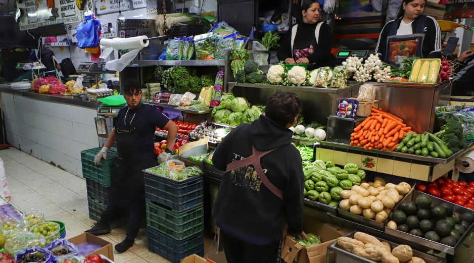 La canasta de consumo mínimo, que da seguimiento a 170 bienes y servicios, avanzó un 0.26 % mensual y aumentó un 2.97 % anual en agosto. EL INFORMADOR / ARCHIVO