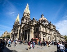 Con su imponente fachada de estilo gótico y barroco, sus torres se alzan como un símbolo de la ciudad. EL INFOMRADOR / ARCHIVO