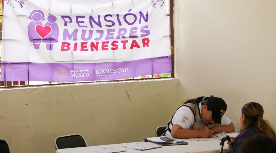 La Secretaría del Bienestar anunció el calendario de pagos del 9 al 15 de septiembre para la Pensión Mujeres Bienestar. Revisa qué letras reciben su depósito de 3 mil 100 pesos y cómo funciona este apoyo. EL INFORMADOR/ ARCHIVO