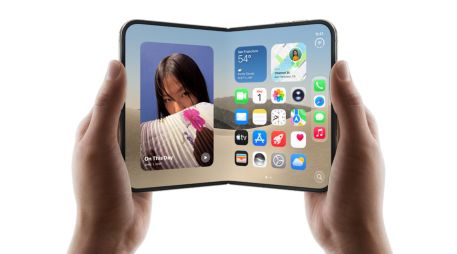Apple presentó este 9 de septiembre el iPhone Duo, su primer teléfono plegable. ESPECIAL / APPLE