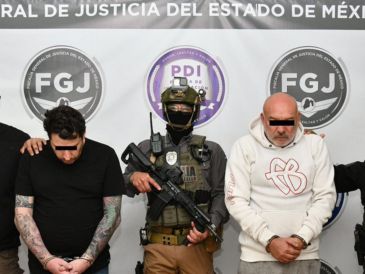 Diego "N" y Gerardo "N" fueron detenidos unas horas después de que se reportó el multihomicidio. ESPECIAL/Fiscalía Edomex