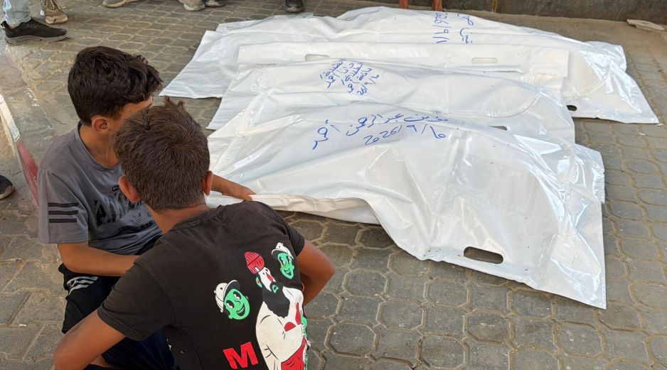 Cada día Israel lanza ataques en Gaza que causan muertos. EFE/ Ahmad Awad