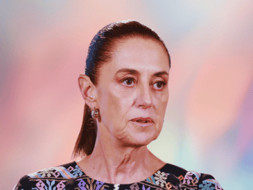 Sheinbaum Pardo no se refirió a la amenaza del senador morenista Luis Fernando Salazar en contra del periodista Enrique Acevedo, que le dijo: "vamos a ir tras de ti". EFE / M. Guzmán