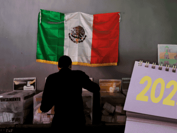 En total, estarán en juego 19 mil 609 cargos de elección popular, abarcando congresos locales, presidencias municipales, sindicaturas y regidurías. EL INFORMADOR / ARCHIVO