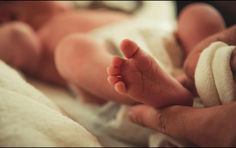El niño nació el 12 de agosto con síndrome de corazón izquierdo hipoplásico, una afección potencialmente mortal que impide el flujo normal de sangre hacia el órgano. Unsplash