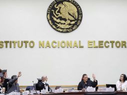 El INE inició el jueves el proceso electoral de cara a los comicios intermedios de junio de 2027, cuando se renovarán los 500 puestos del Cámara de Diputados y 19 mil 609 cargos locales en todo el país. EFE / ARCHIVO
