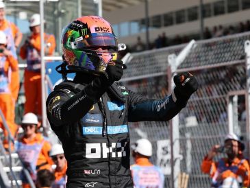 Lando Norris, que el viernes prácticamente perdió la segunda práctica por un problema en la caja de cambios, respondió con una actuación impecable para quedarse con la pole. AFP / T. Coex