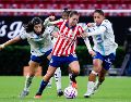 Chivas Femenil reaccionó tarde en el complemento, pero un lapidario 0-3 en la primera mitad le costó la derrota 2-3 ante Rayadas en el Estadio Akron. IMAGO7.
