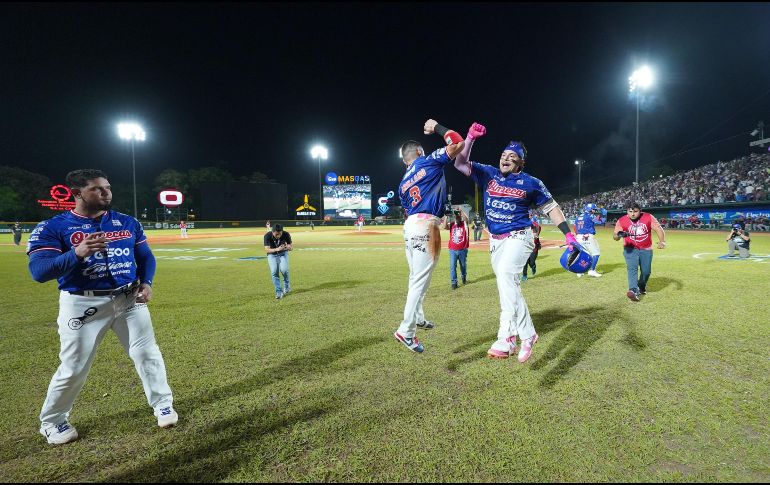 Los Olmecas reaccionaron con agresividad en el bateo para apalear a los Toros, igualando la final de la Liga Mexicana de Beisbol y garantizando el regreso de la serie a la frontera. IMAGO7.