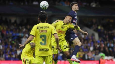 Cruz Azul llegó a tener el juego 4-1, pero las Águilas casi empataron el juego. SUN/C. Mejía