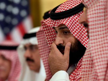l príncipe heredero Mohammed bin Salman enfrenta un escenario regional que amenaza los planes económicos y de estabilidad de Arabia Saudita. AP/Archivo