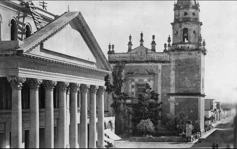 Fachada del Teatro Degollado y el Templo de San Agustín, en Guadalajara, Jalisco. EL INFORMADOR/Archivo