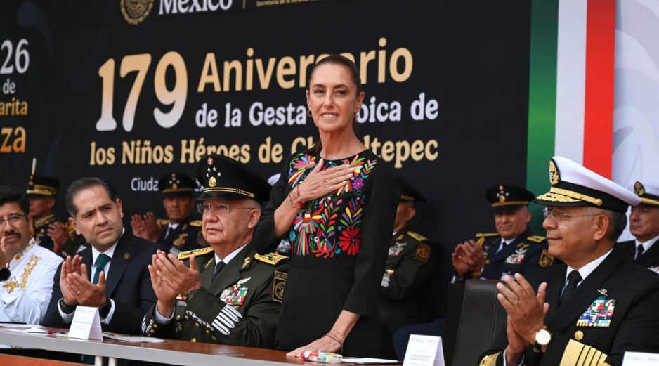 Las Fuerzas Armadas y juventudes militares reiteraron su lealtad y compromiso con la soberanía de México. ESPECIAL/Presidencia de México