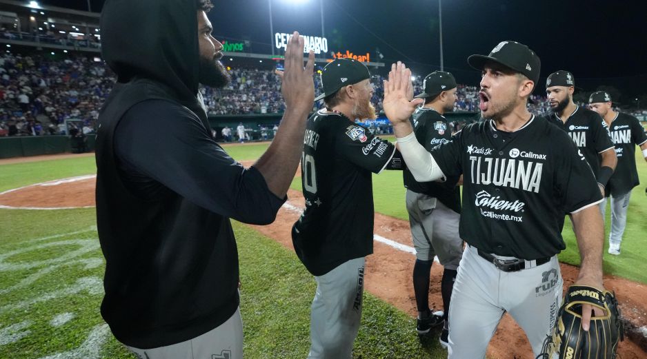 Los Toros de Tijuana tomaron ventaja en la Serie del Rey tras superar a los Olmecas de Tabasco impulsados por sus batazos de cuatro esquinas. IMAGO7.