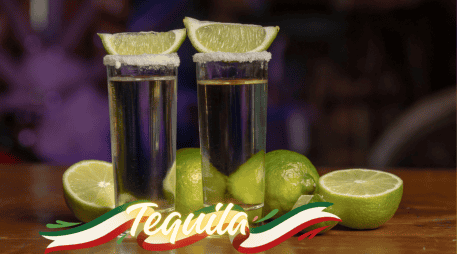 El CRT recomienda verificar que en la etiqueta del producto se mencionen la categoría, la palabra tequila, clase, porcentaje de alcohol, la marca y el contenido neto. ESPECIAL/Canva
