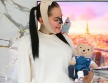 Sandra Cuevas celebró los 5 años de su oso de peluche 'Daniell' con una extravagante fiesta de temática francesa, pastel de tres pisos y un viaje a París. INSTAGRAM/daniell_1.00