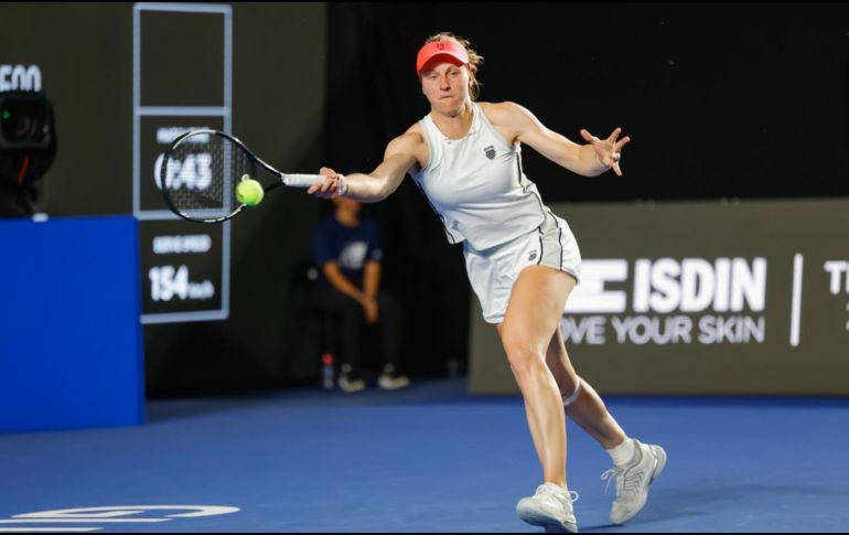 La rusa Liudmila Samsonova eliminó a la francesa Elsa Jacquemont en la primera etapa del Guadalajara Open. CORTESIA / GDL OPEN