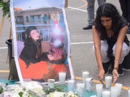Alumnos de la Universidad Autónoma del Estado de Morelos participan este lunes en un homenaje póstumo a la estudiante española Claudia Tacoronte Aguilera. EFE/T. Rivera