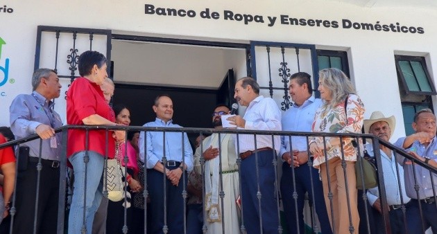 Chapala inaugura Centro Solidario para beneficiar a familias con productos a bajo costo