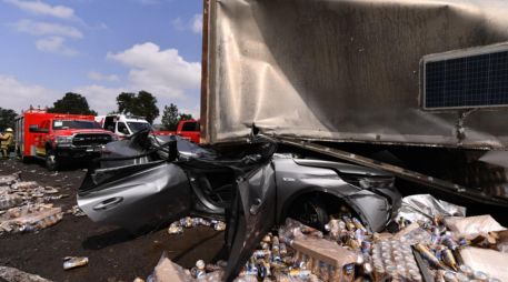 Los hechos sucedieron mientras los vehículos circulaban por la autopista a Zapotlanejo. CORTESÍA/UEPCBJ